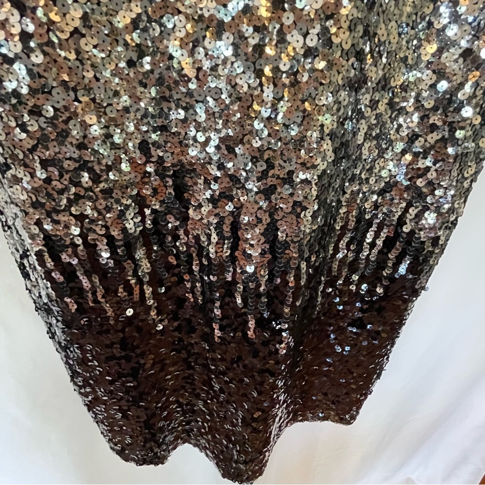 Silver and Black Sequin V-Neck Cocktail Mini Dress - Picture 4 of 5